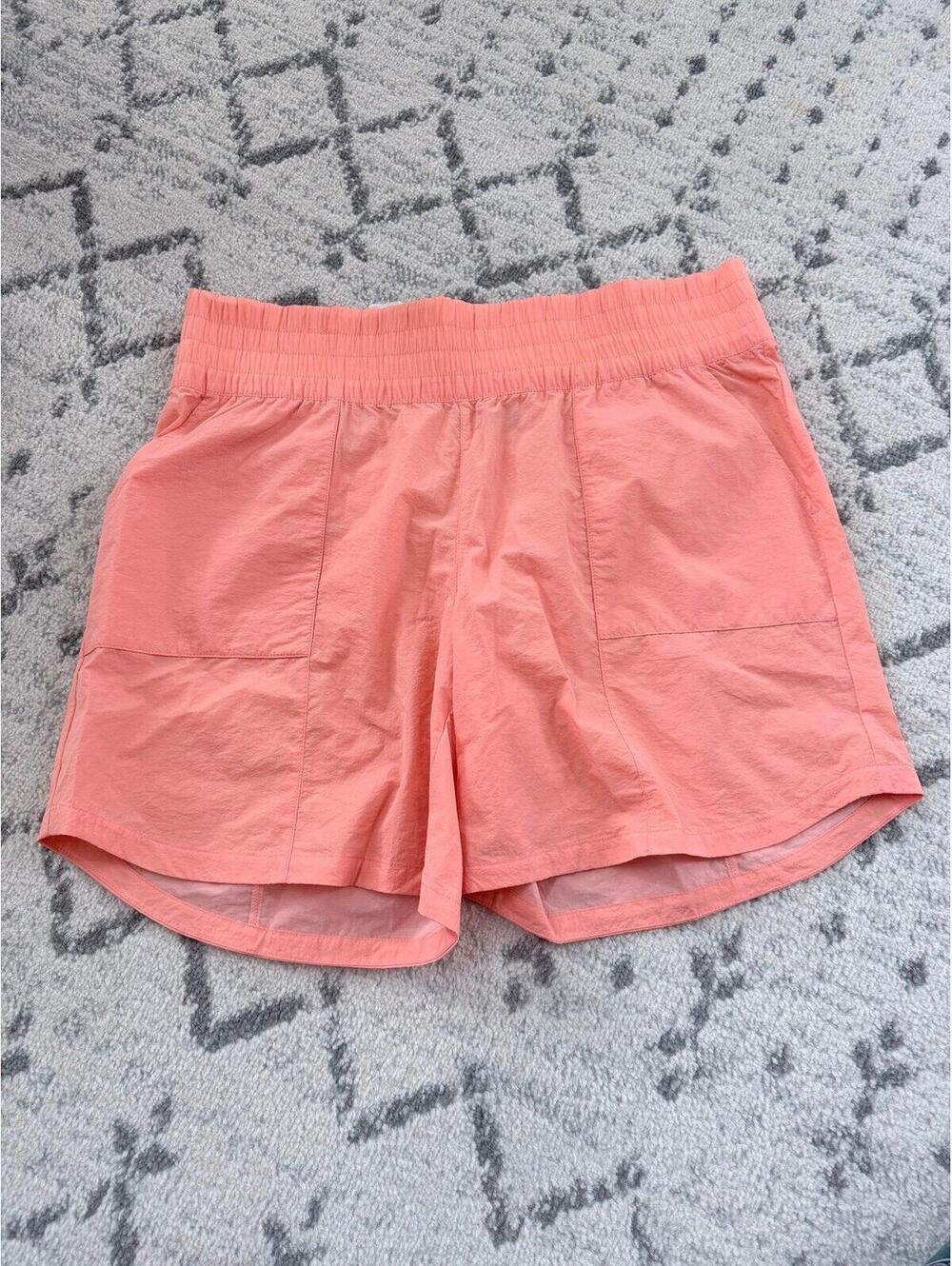 New with tags Columbia shorts size XXL